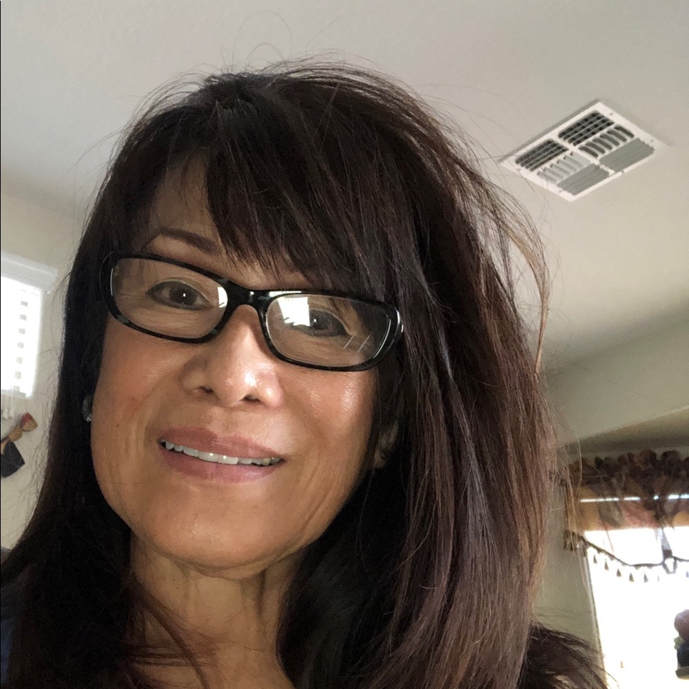 Meet your Posher, Xenia